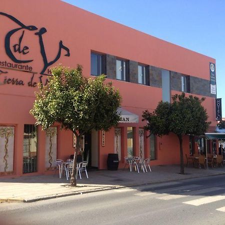 Hotel Leon Tierra De Vinos La Palma Del Condado Kültér fotó